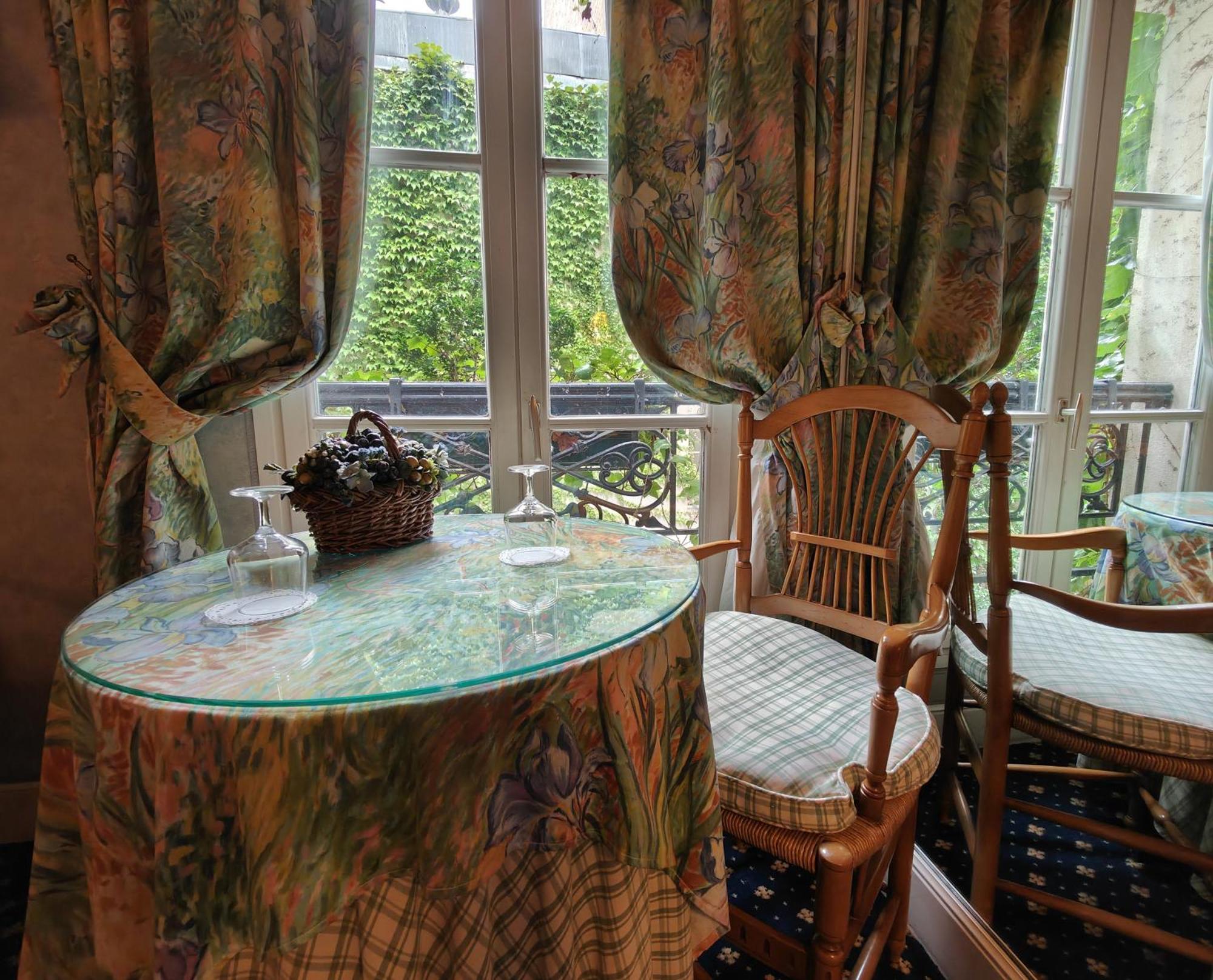 Le Relais Médicis Paris