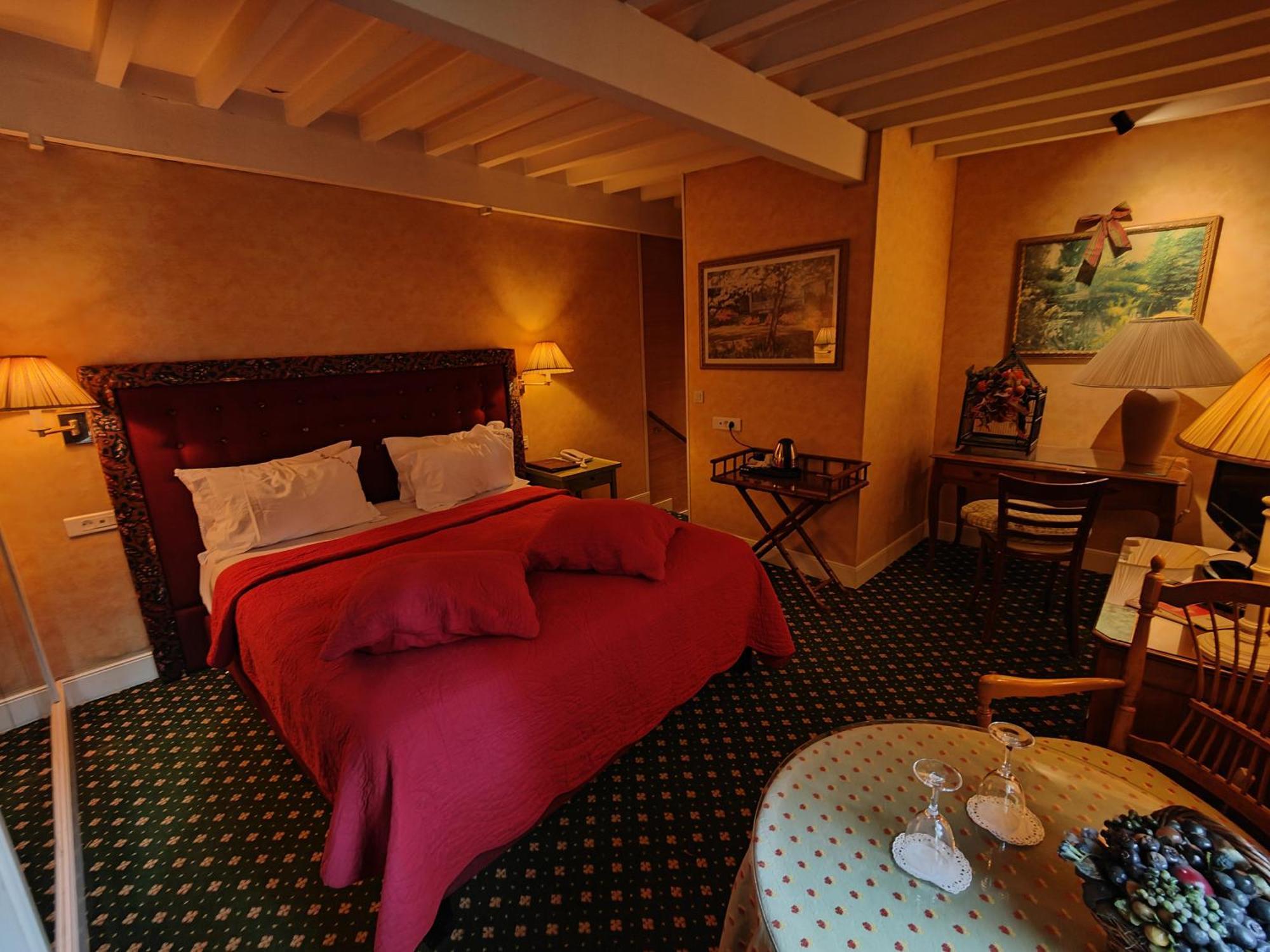 Le Relais Médicis Hotel Paris